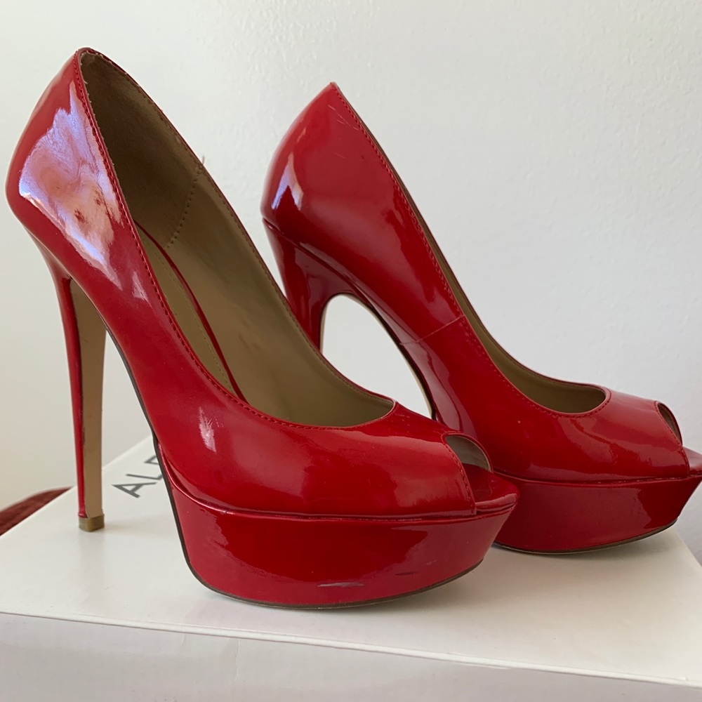 Aldo Lazcano peep toe heel size 7.5